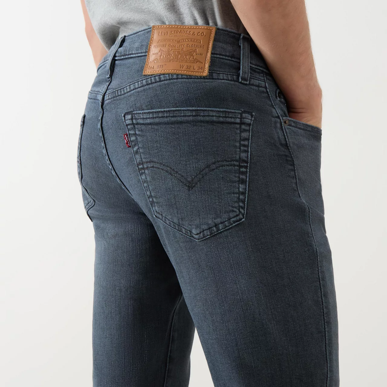LEVIS 511™ Mid-Rise Slim Leg Jeans - Dark Wash