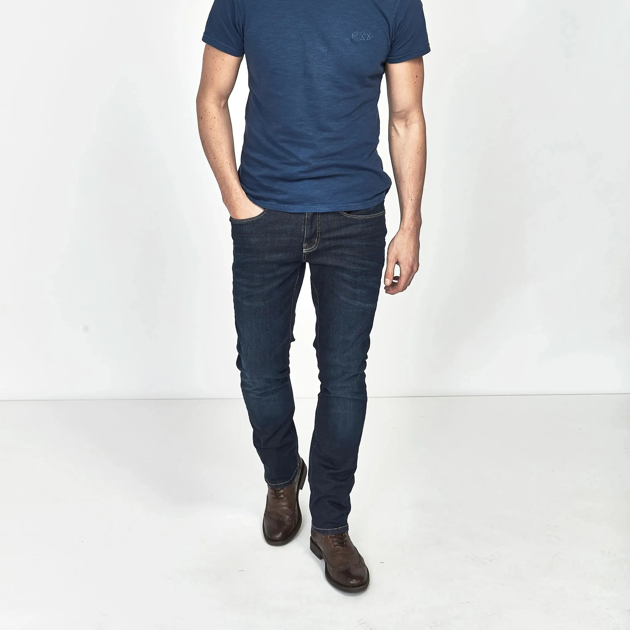Mish Mash – 1984 Hyper Flex Dark Tapered Jeans | Eddie Franks Rye